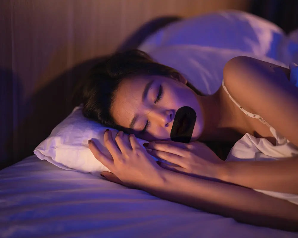 Hypoallergenic mouth tape for women: Gentle on skin, promoting nasal breathing and deep beauty sleep without irritation.